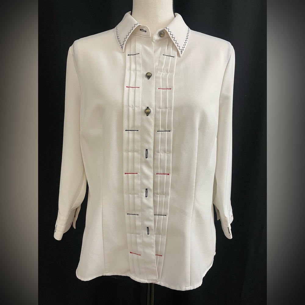Vintage Kathy Che White Button Down Shirt with Embroidered Details
